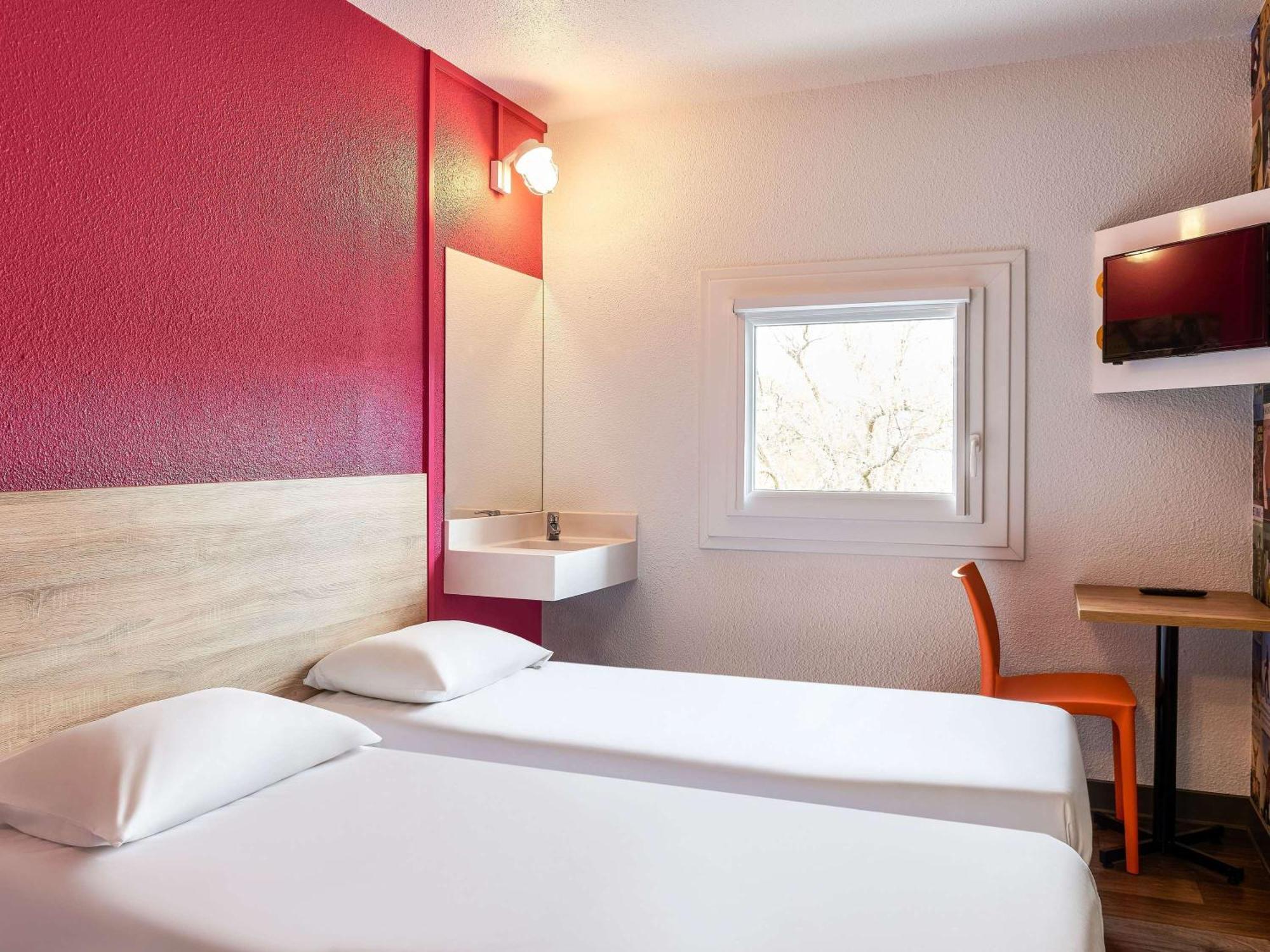 Hotelf1 Dijon Nord Экстерьер фото